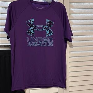 Under Armour Purple Logo Tee and Matching Short Set.  Like New.